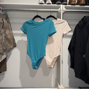 SHEIN Teal and Cream Short Sleeve One-Piece Bodysuits